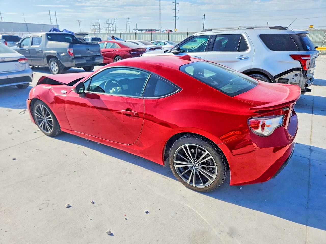 JF1ZNAA19F8702467 · 2015 SCION FR-S · 2/13