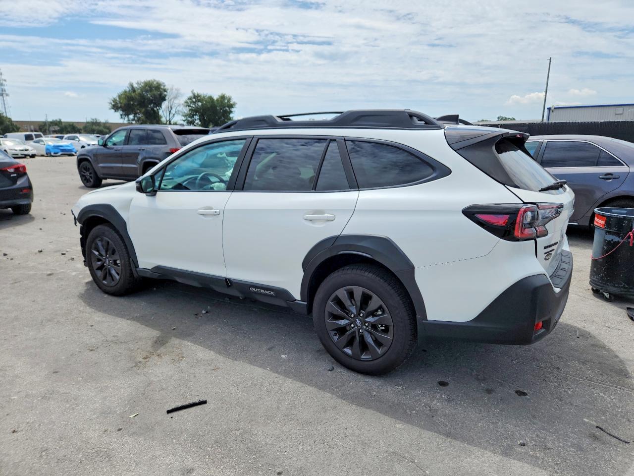 4S4BTALC6S3241912 · 2025 SUBARU OUTBACK · 2/14