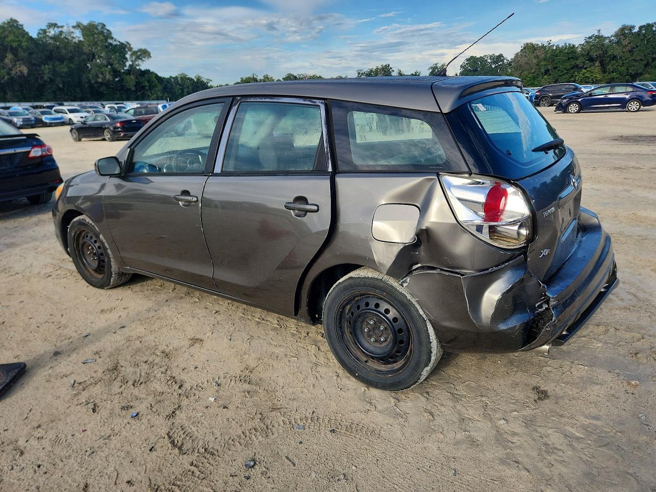 2T1KR32EX7C674987 · 2007 TOYOTA MATRIX · 2/12