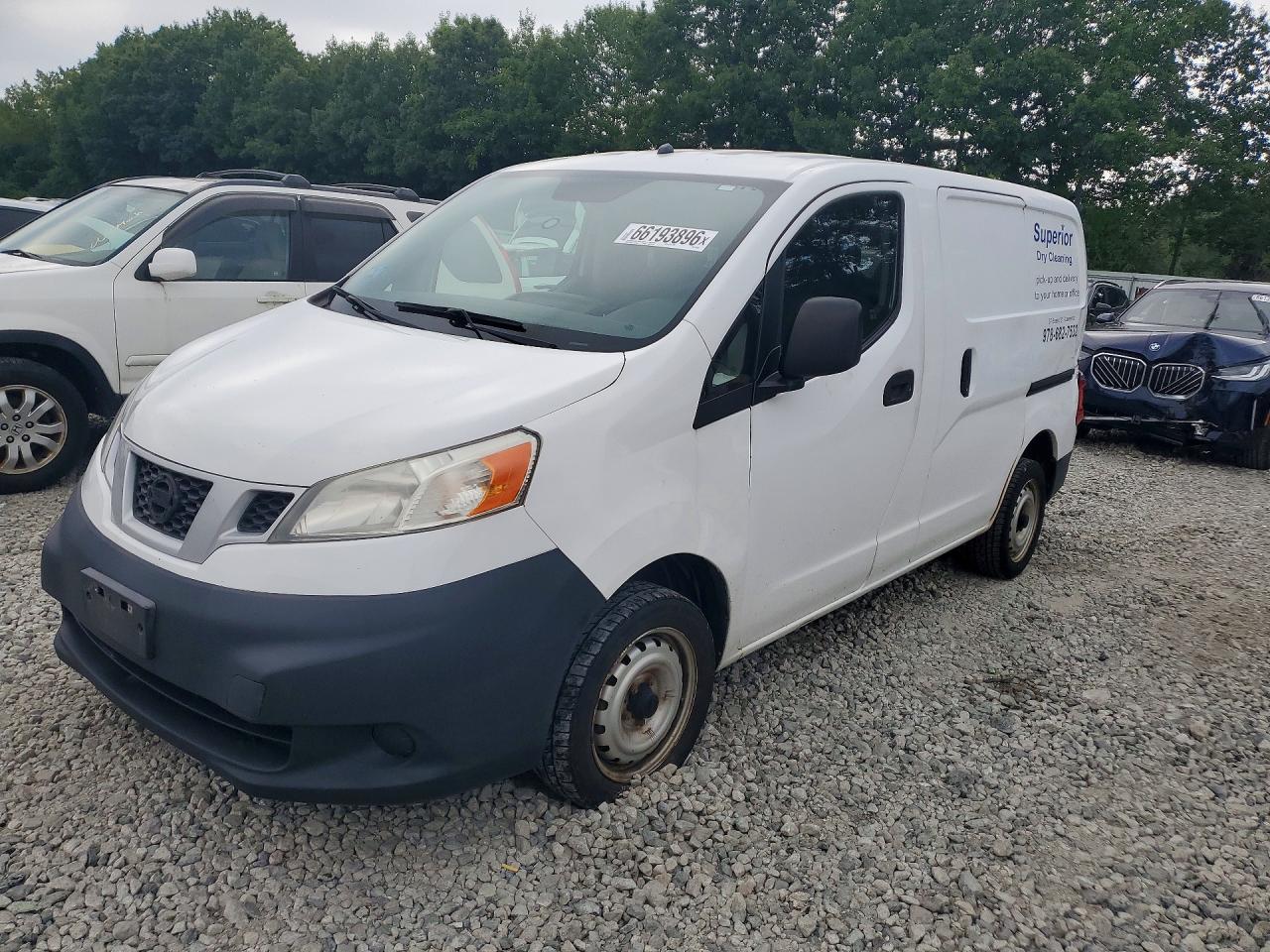 2015 NISSAN NV200