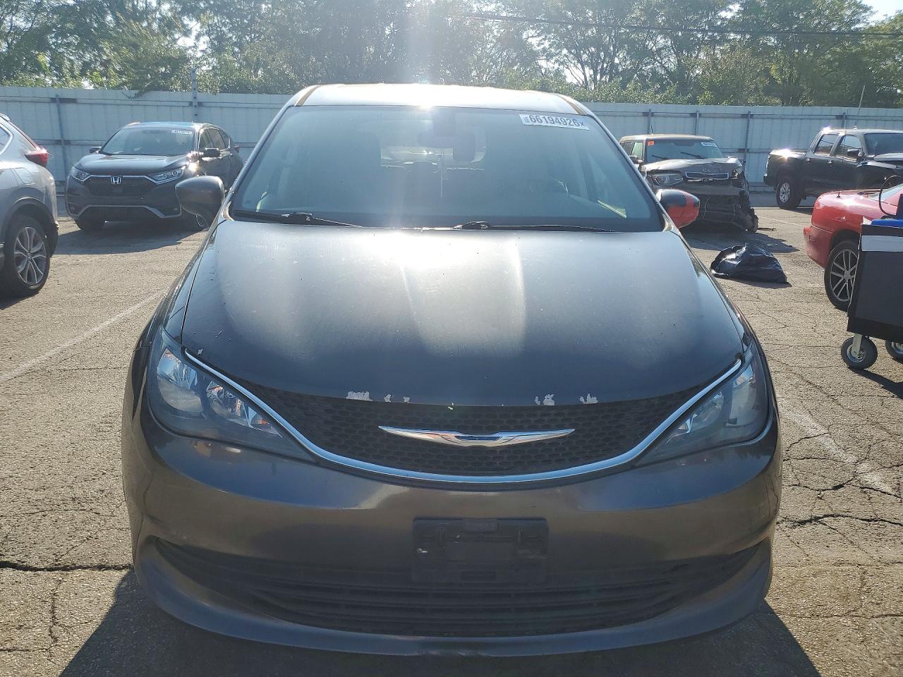2C4RC1DG6HR676806 · 2017 CHRYSLER PACIFICA · 5/12