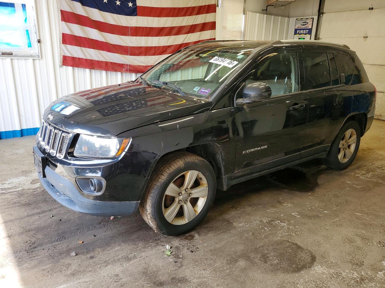 1C4NJDEB8FD412561 · 2015 JEEP COMPASS