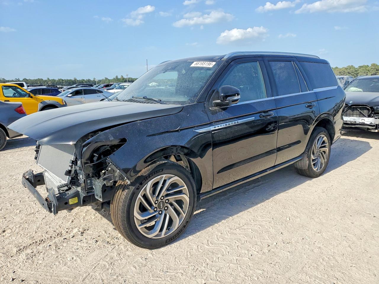 2025 LINCOLN NAVIGATOR