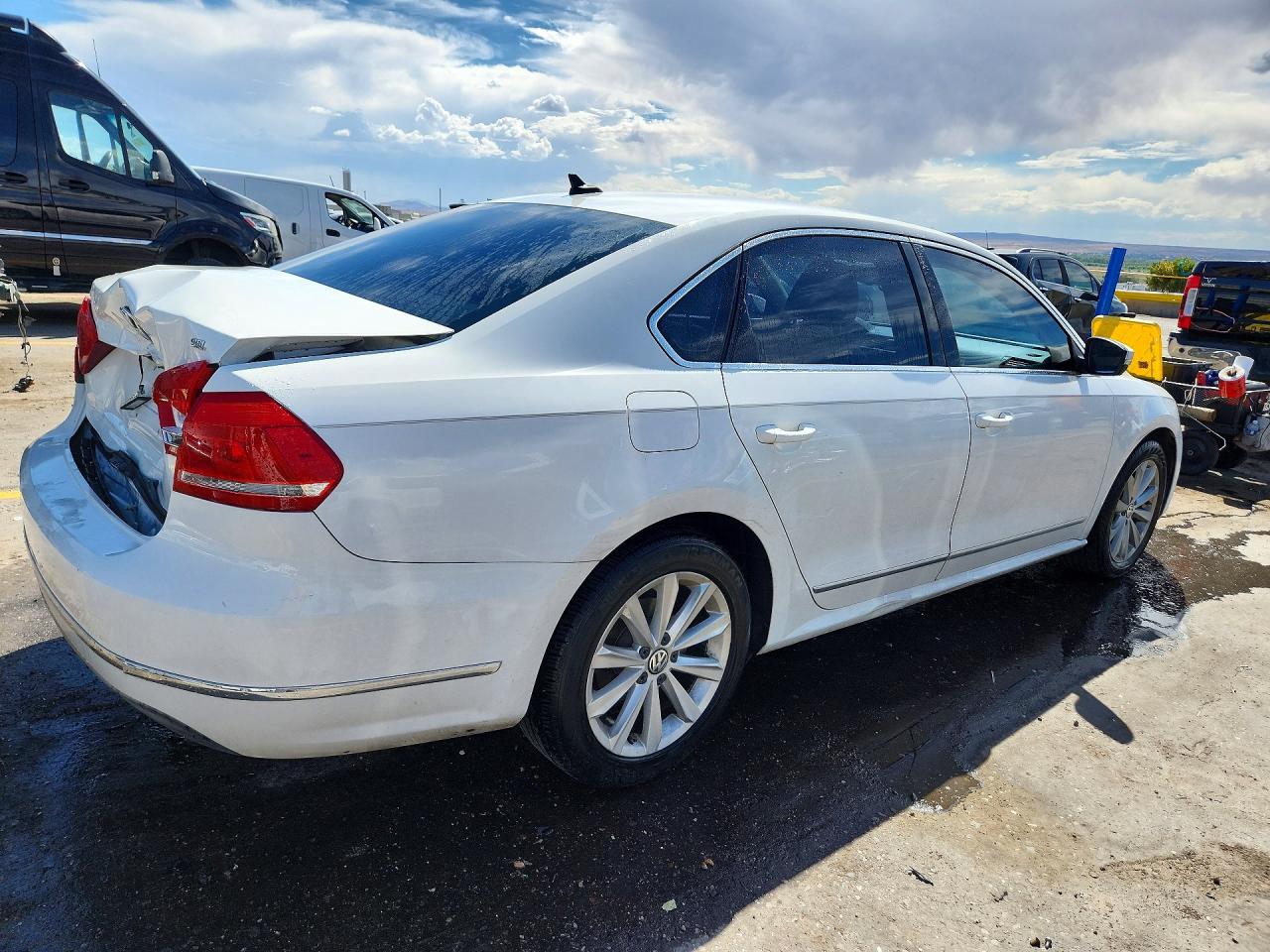 1VWCP7A36CC078115 · 2012 VOLKSWAGEN PASSAT · 3/12