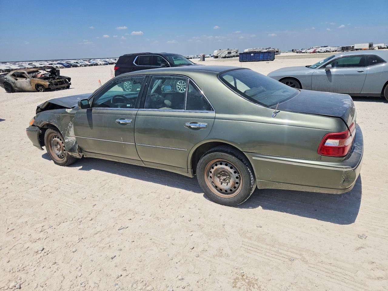 JNKBY31AXVM301660 · 1997 INFINITI Q45 · 2/12