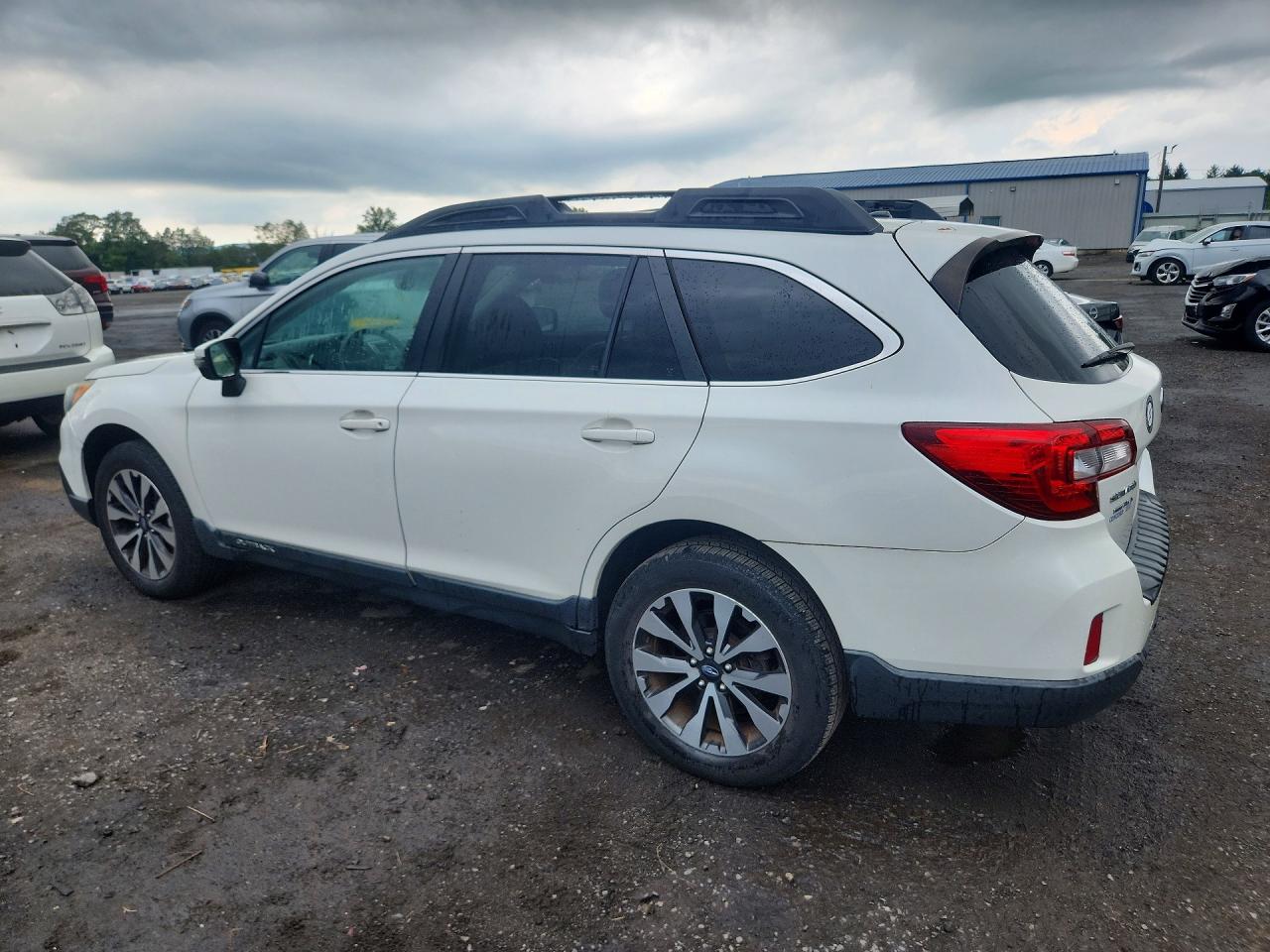 4S4BSAJCXF3341488 · 2015 SUBARU OUTBACK · 2/13