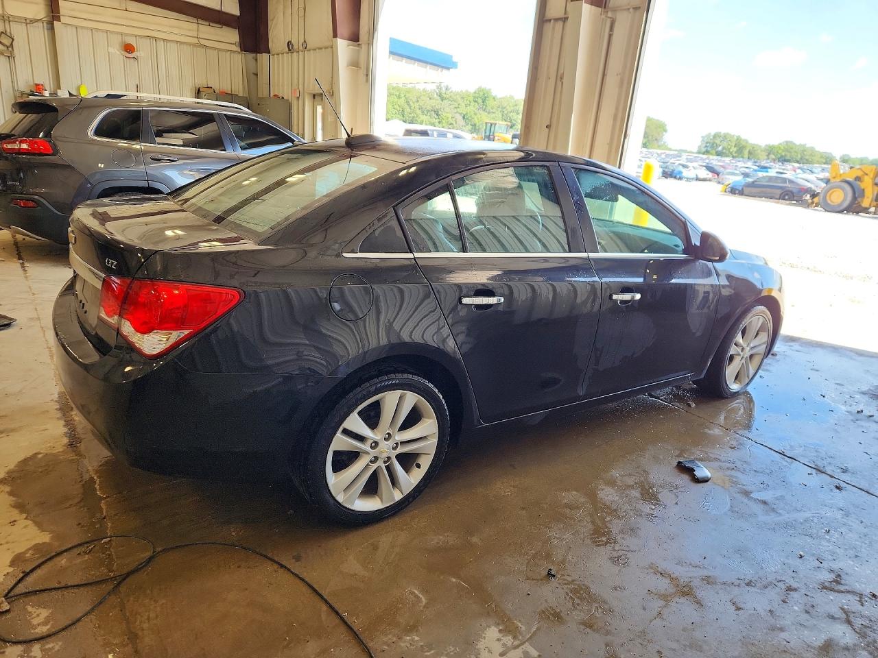 1G1PG5SB9G7197217 · 2016 CHEVROLET CRUZE LIMITED · 3/12