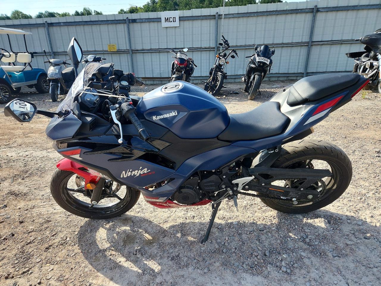 ML5EXGG1XTDA76540 · 2026 KAWASAKI EX500 · 3/9