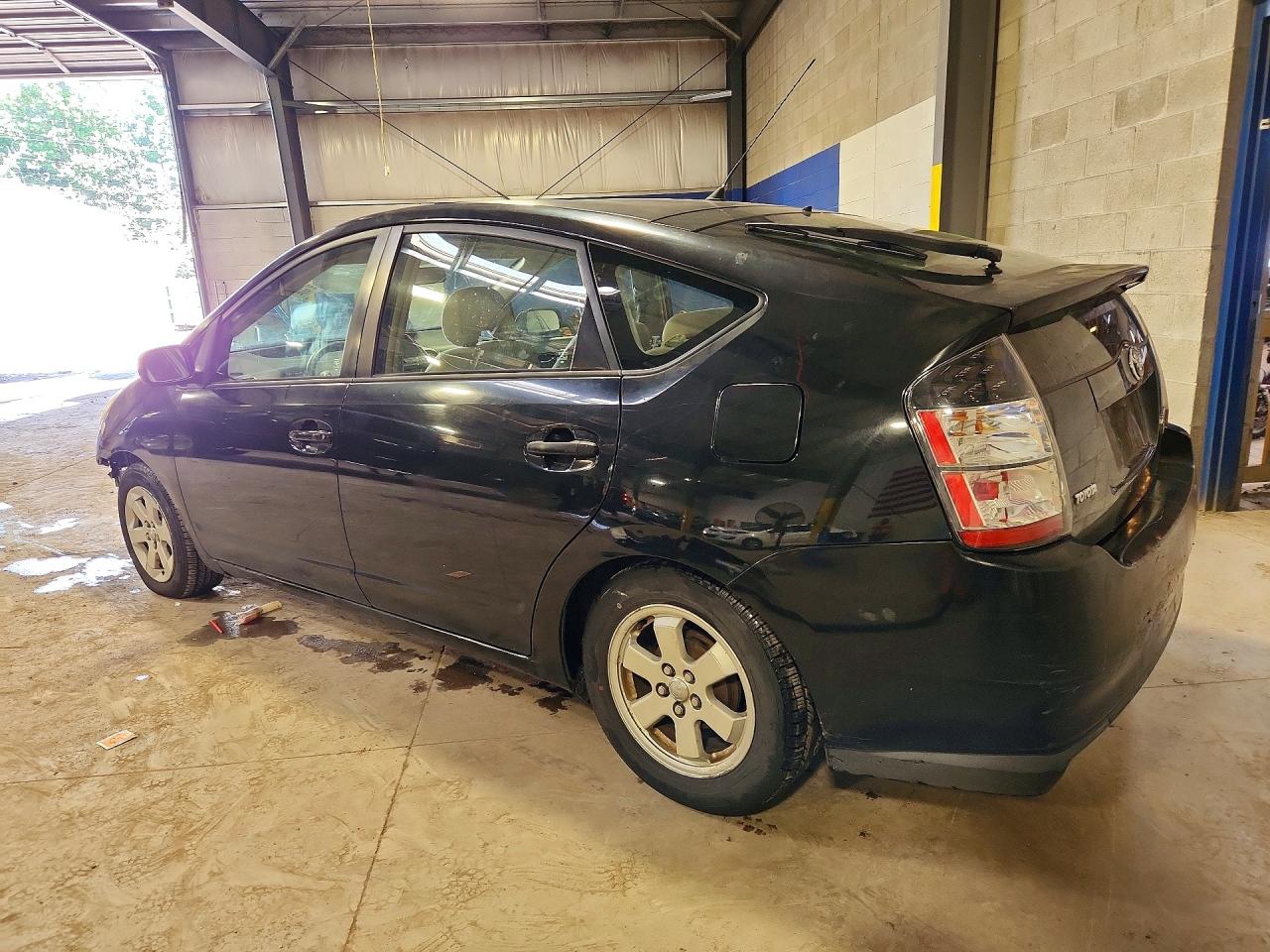 JTDKB20UX40105474 · 2004 TOYOTA PRIUS · 2/13