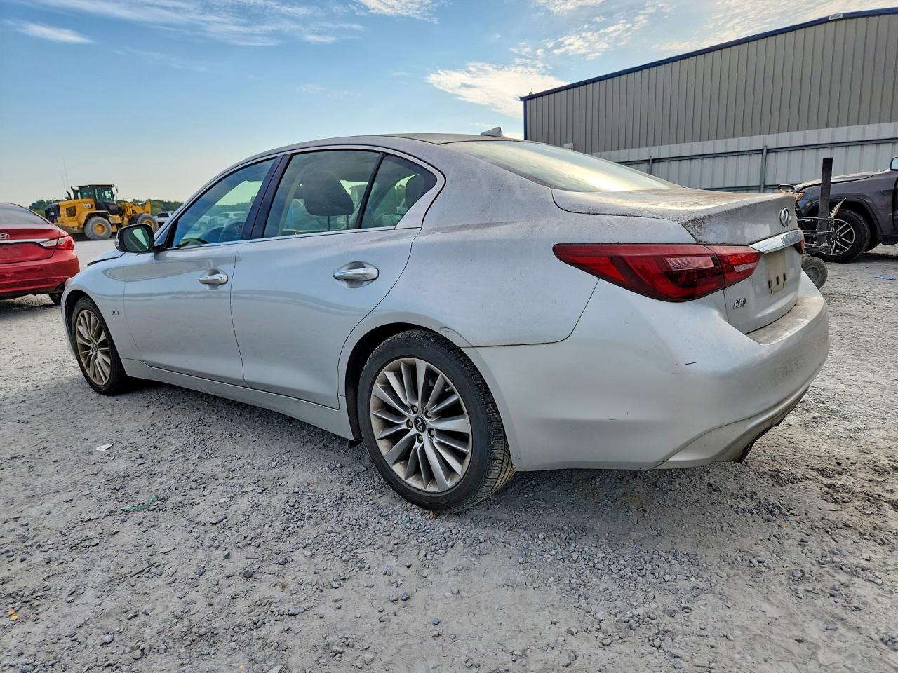 JN1EV7AR1JM436981 · 2018 INFINITI Q50 · 2/12