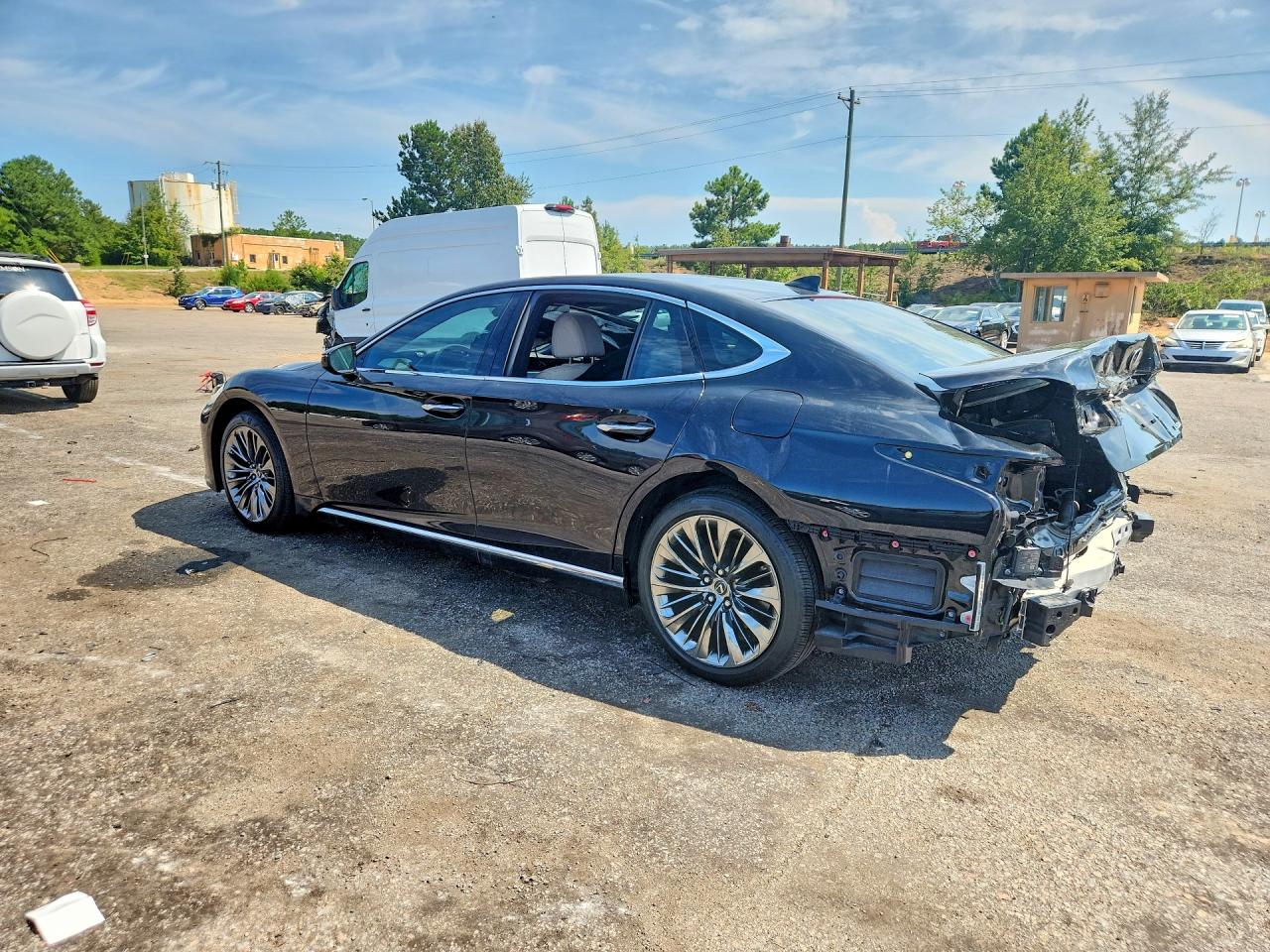JTHD51FF7N5016404 · 2022 LEXUS LS 500 · 2/13