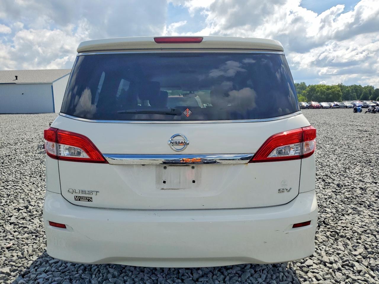JN8AE2KP8F9131620 · 2015 NISSAN QUEST · 6/13