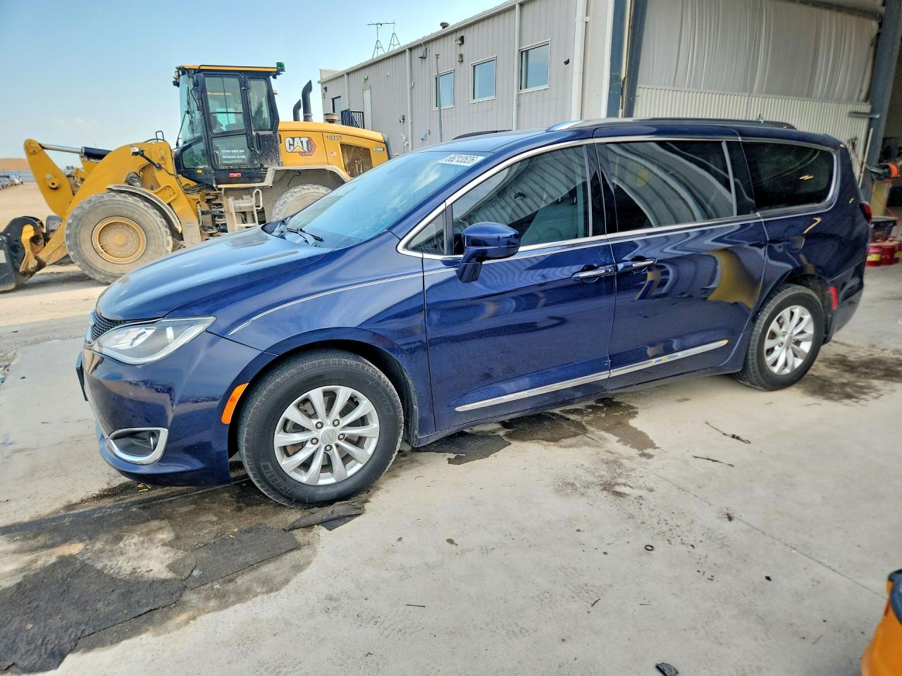 2C4RC1EG2JR254097 · 2018 CHRYSLER PACIFICA