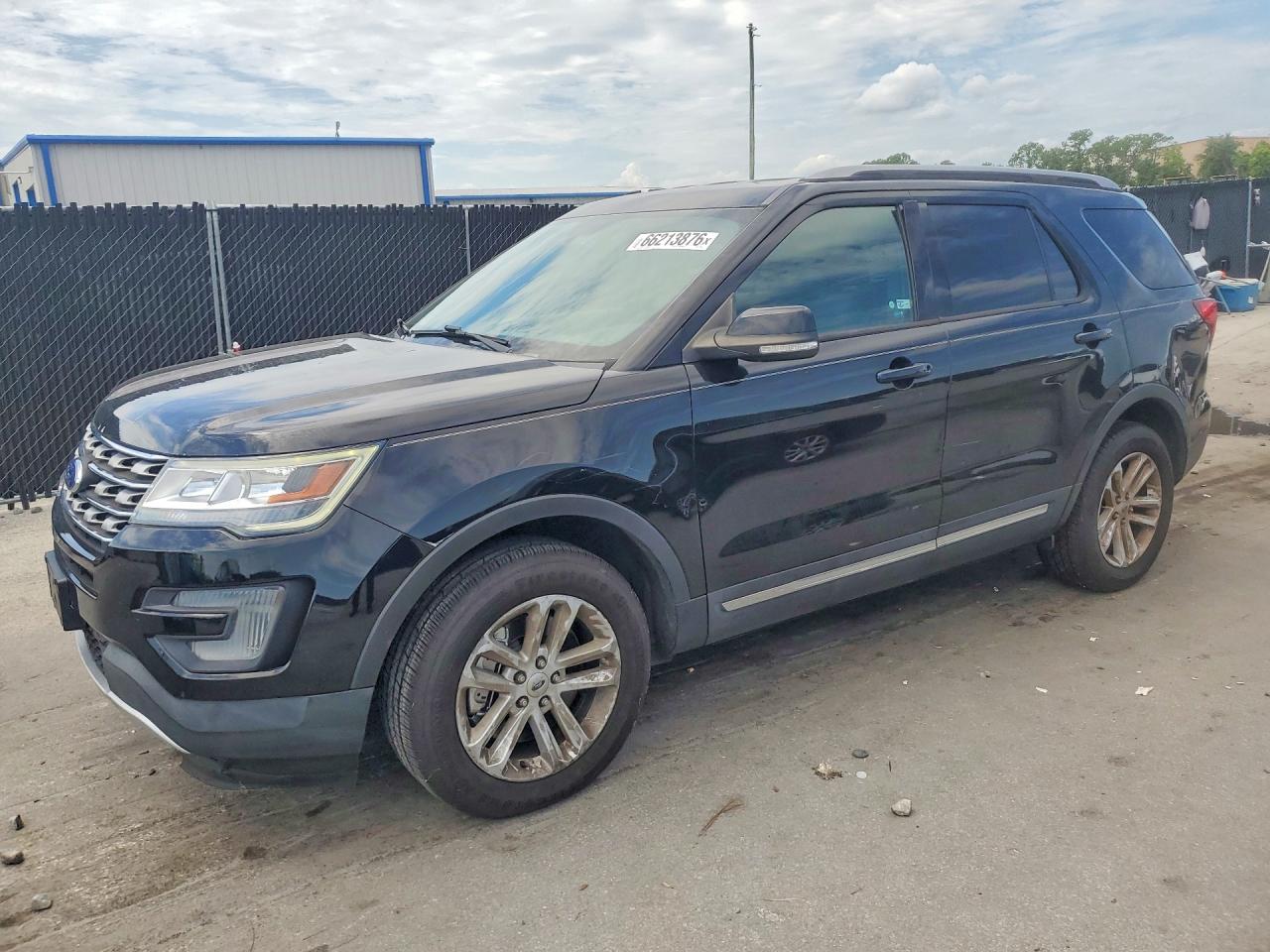 1FM5K7D85HGD10698 · 2017 FORD EXPLORER