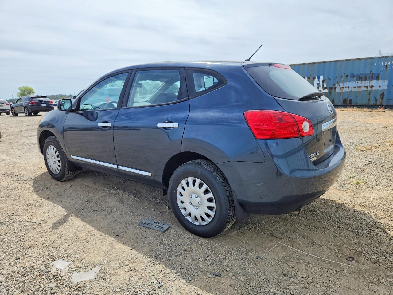 JN8AS5MT7FW650132 · 2015 NISSAN ROGUE SELECT · 2/12