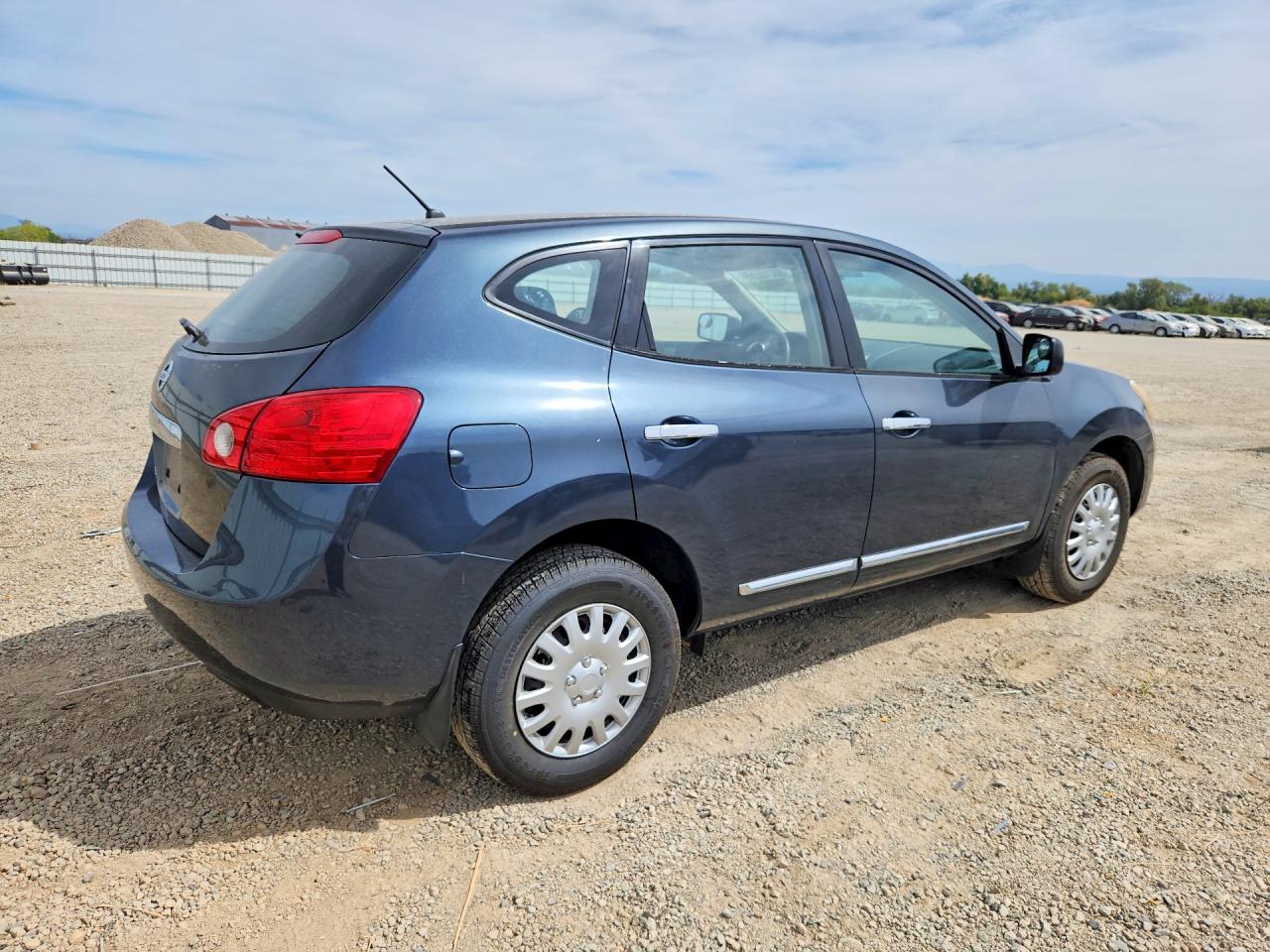 JN8AS5MT7FW650132 · 2015 NISSAN ROGUE SELECT · 3/12