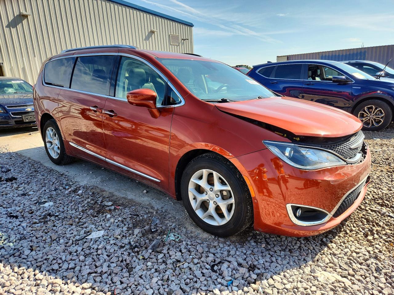 2C4RC1EG2JR157059 · 2018 CHRYSLER PACIFICA · 4/13