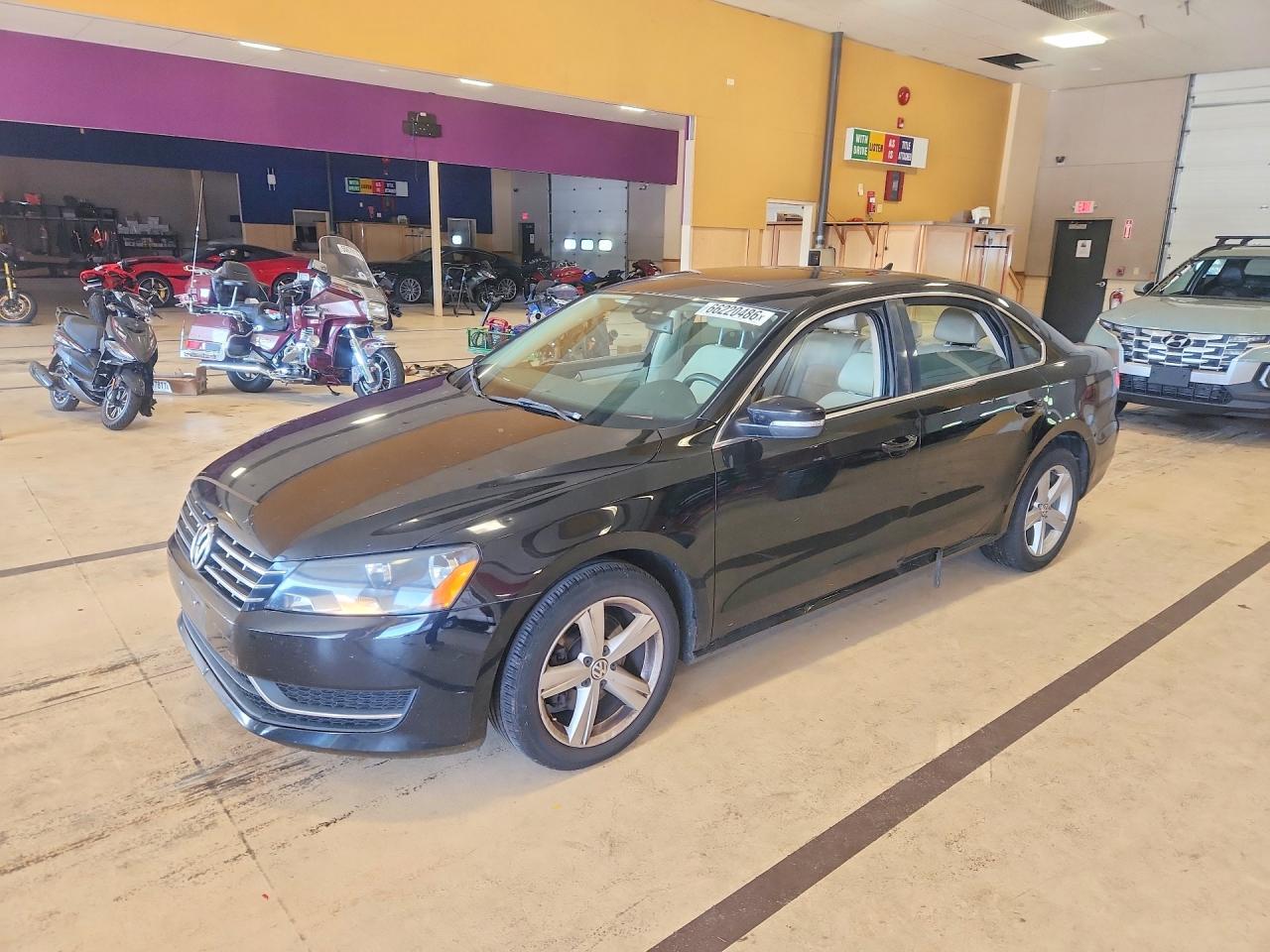 1VWBN7A33DC103037 · 2013 VOLKSWAGEN PASSAT