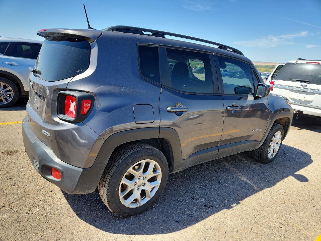 ZACCJBBB5JPH00807 · 2018 JEEP RENEGADE · 3/13