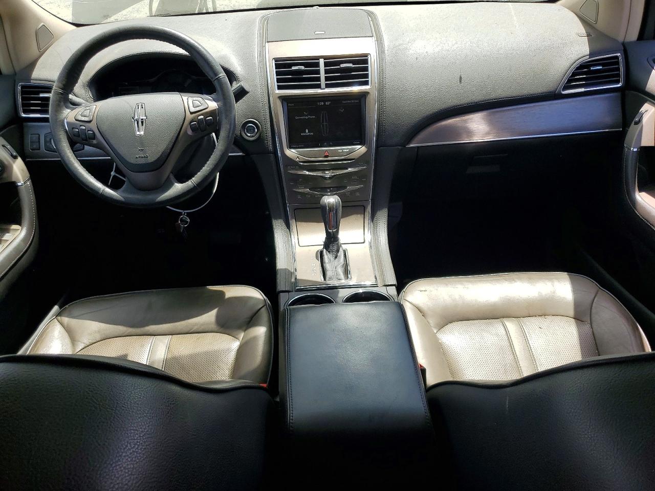 2LMDJ6JK7DBL46973 · 2013 LINCOLN MKX · 8/13