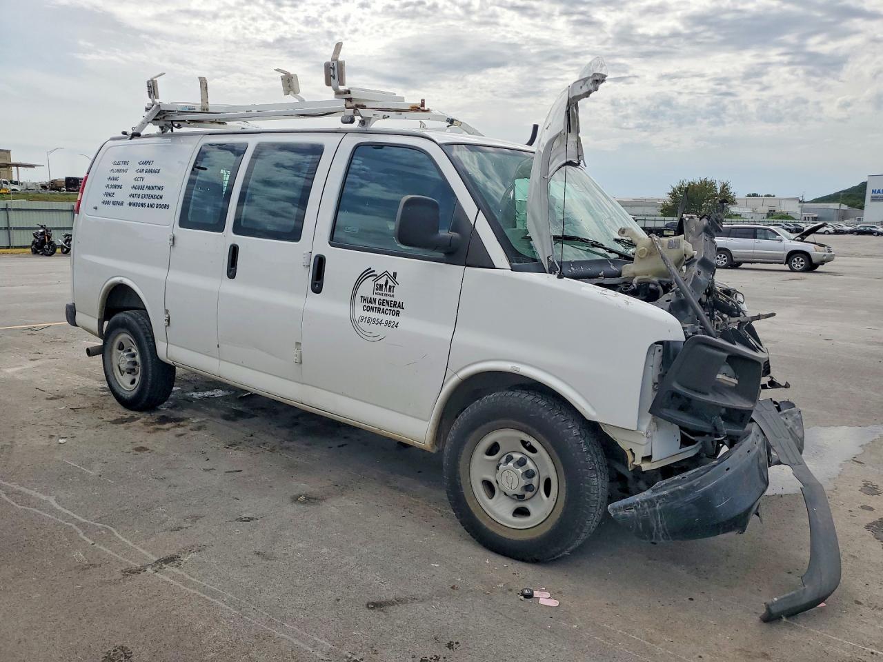 1GCWGFCF5F1145840 · 2015 CHEVROLET EXPRESS G2500 · 4/13