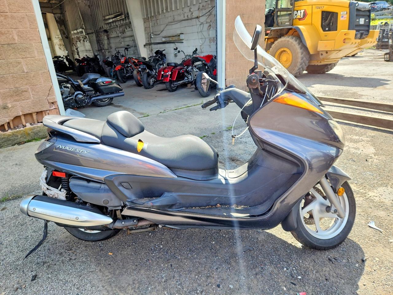 JYASH03Y55A002343 · 2005 YAMAHA YP400