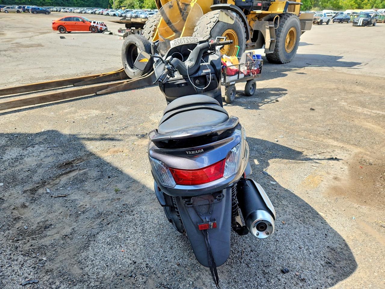 JYASH03Y55A002343 · 2005 YAMAHA YP400 · 4/9