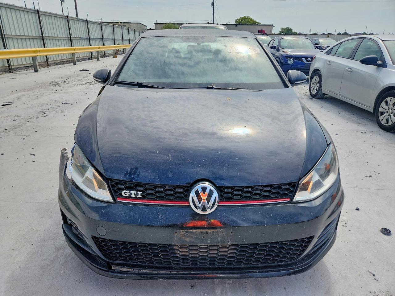 3VW4T7AU4GM019352 · 2016 VOLKSWAGEN GTI · 5/12
