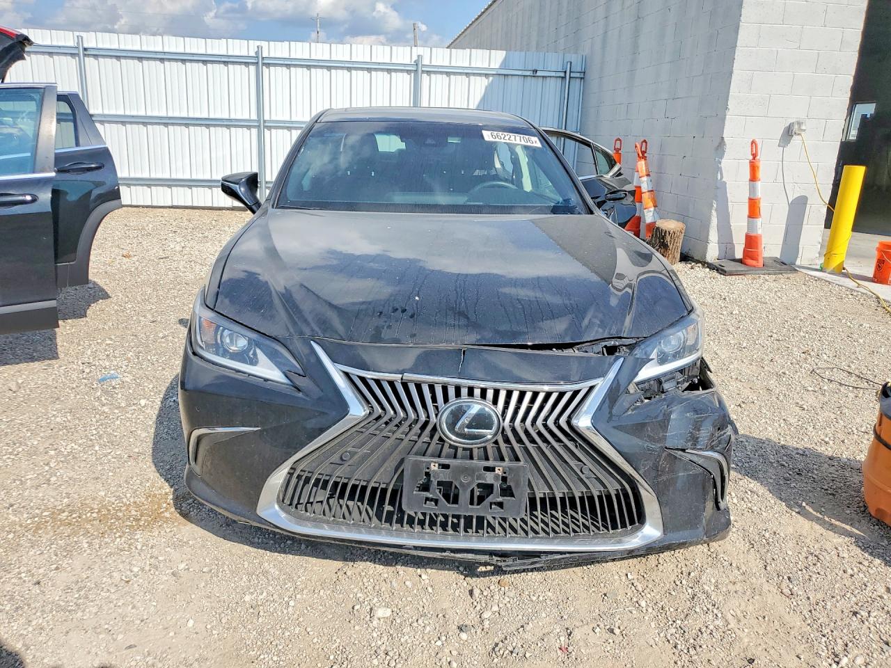 58AD11D18MU007126 · 2021 LEXUS ES 250 · 5/12