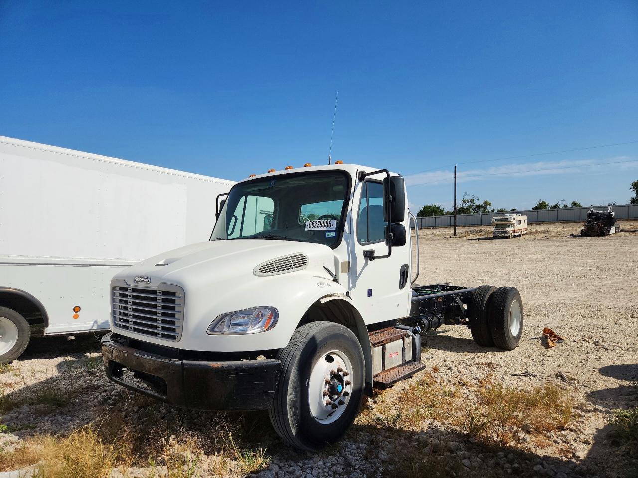2019 FREIGHTLINER M2