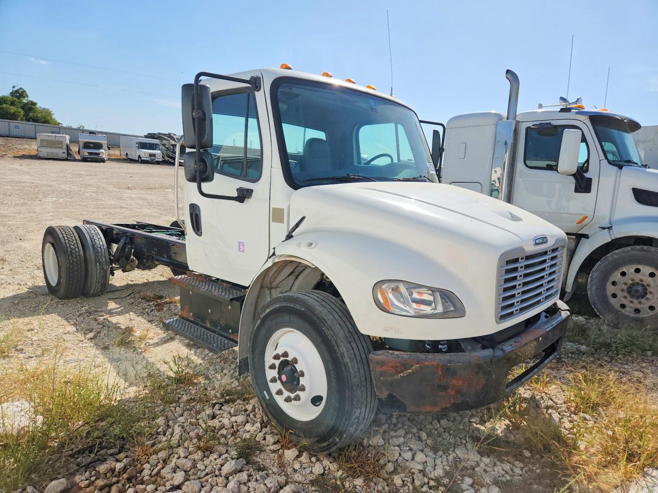3ALACWFC5KDKC8652 · 2019 FREIGHTLINER M2 · 4/13