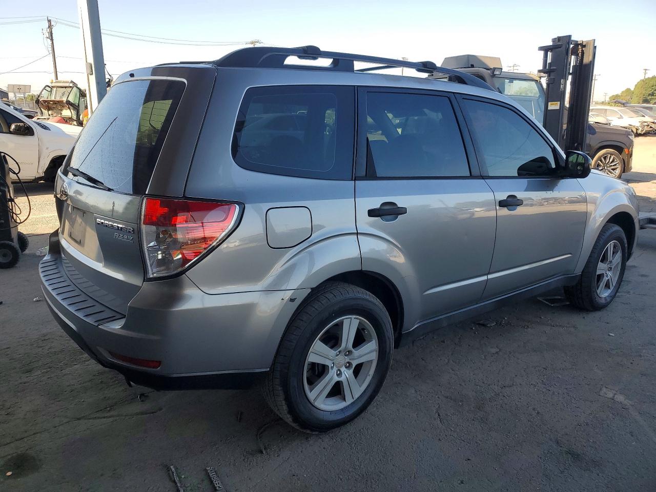 JF2SH6BC2AH773567 · 2010 SUBARU FORESTER · 3/13