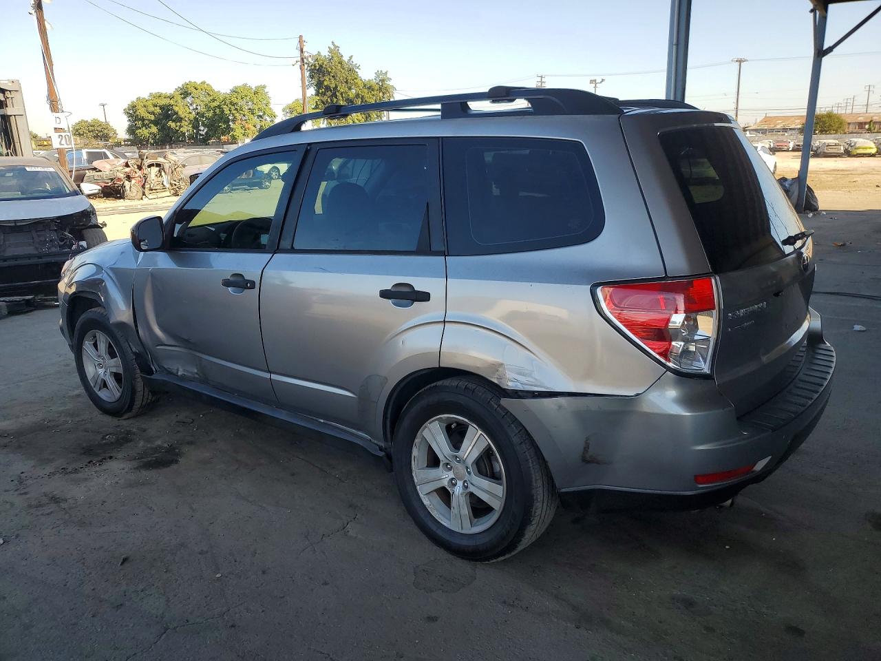 JF2SH6BC2AH773567 · 2010 SUBARU FORESTER · 2/13