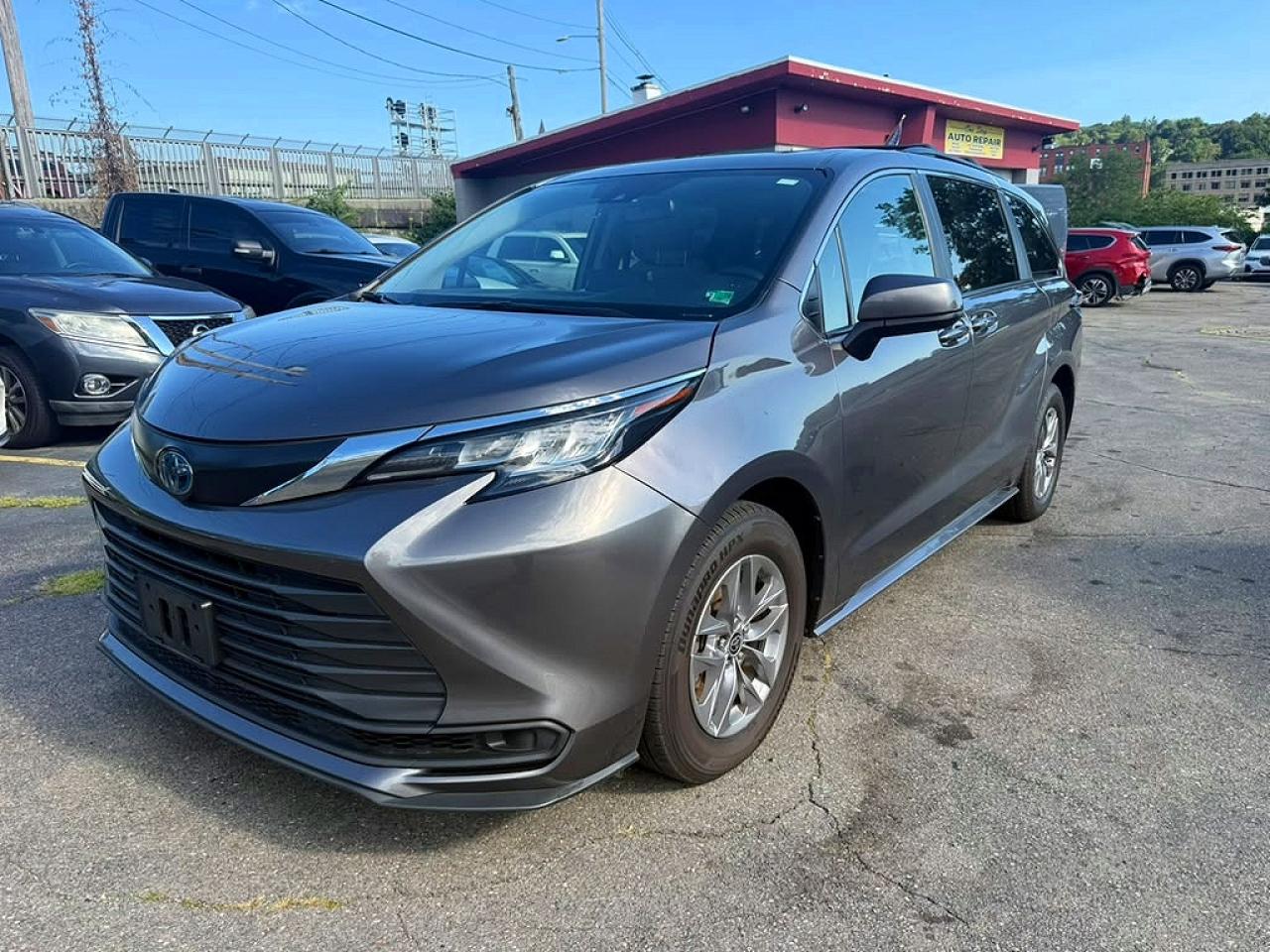 5TDBRKEC5NS122564 · 2022 TOYOTA SIENNA