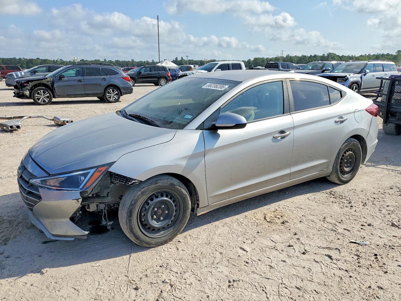 5NPD84LF0LH586000 · 2020 HYUNDAI ELANTRA