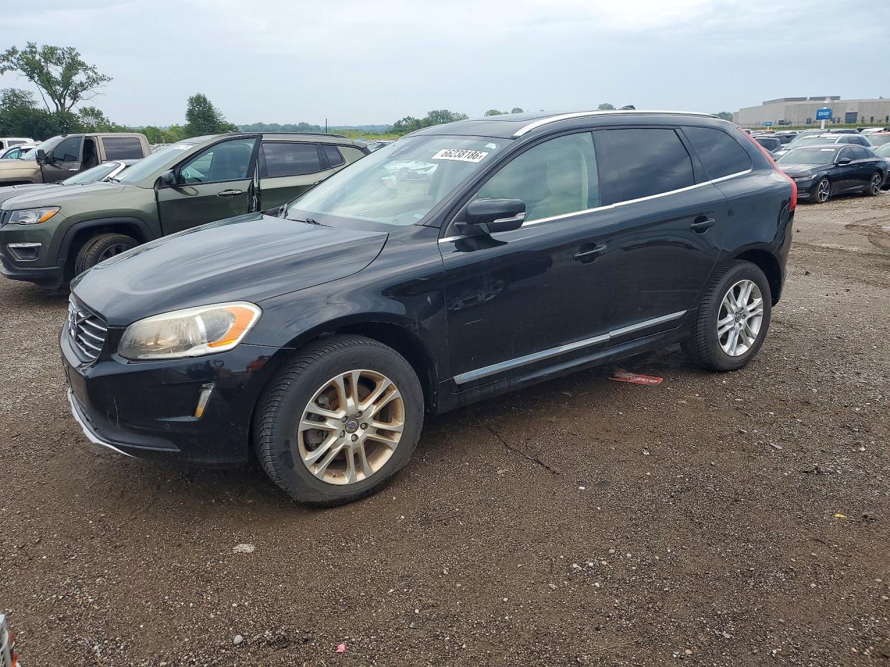 YV4612RK3F2670336 · 2015 VOLVO XC60