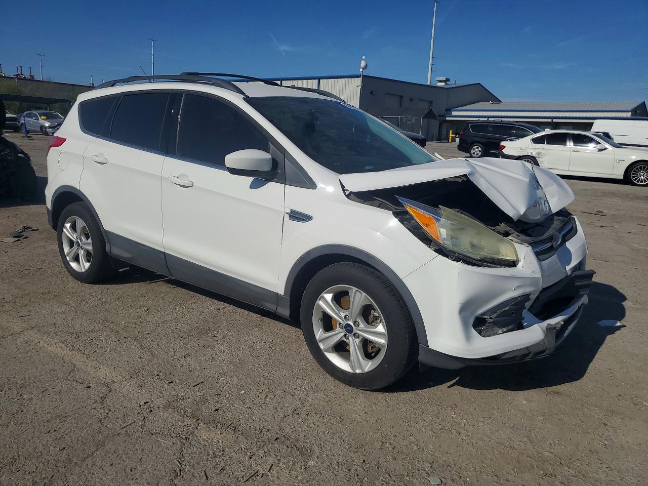 1FMCU0G92FUB73196 · 2015 FORD ESCAPE · 4/13