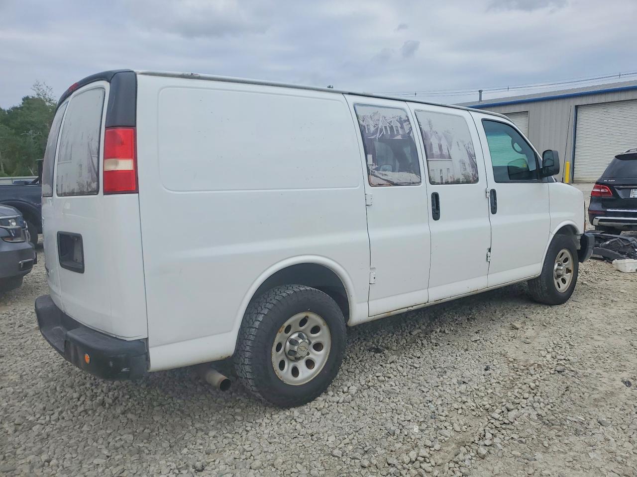 1GCSGAFX5E1129657 · 2014 CHEVROLET EXPRESS G1500 · 3/12