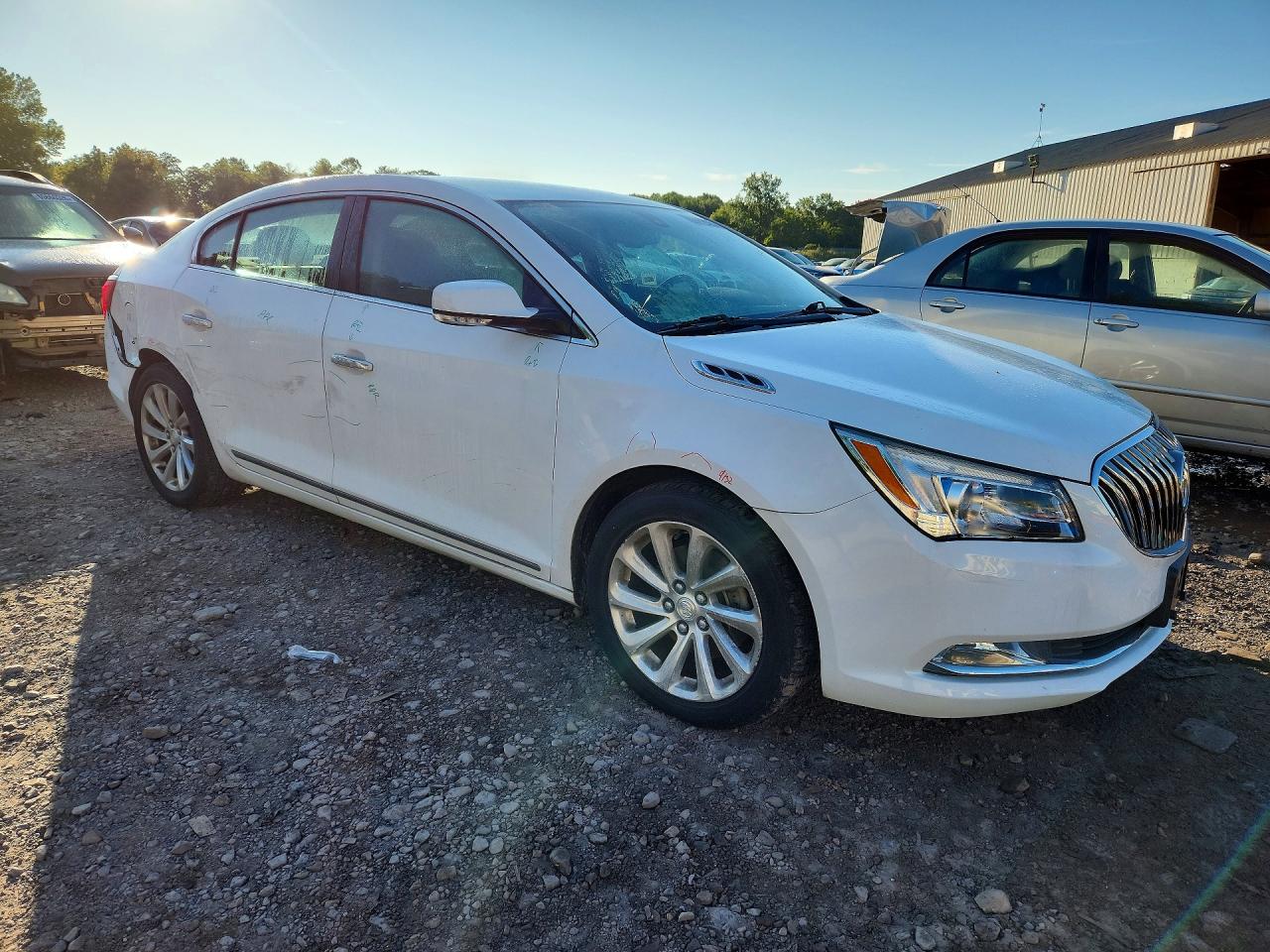 1G4GB5G32GF134050 · 2016 BUICK LACROSSE · 4/11