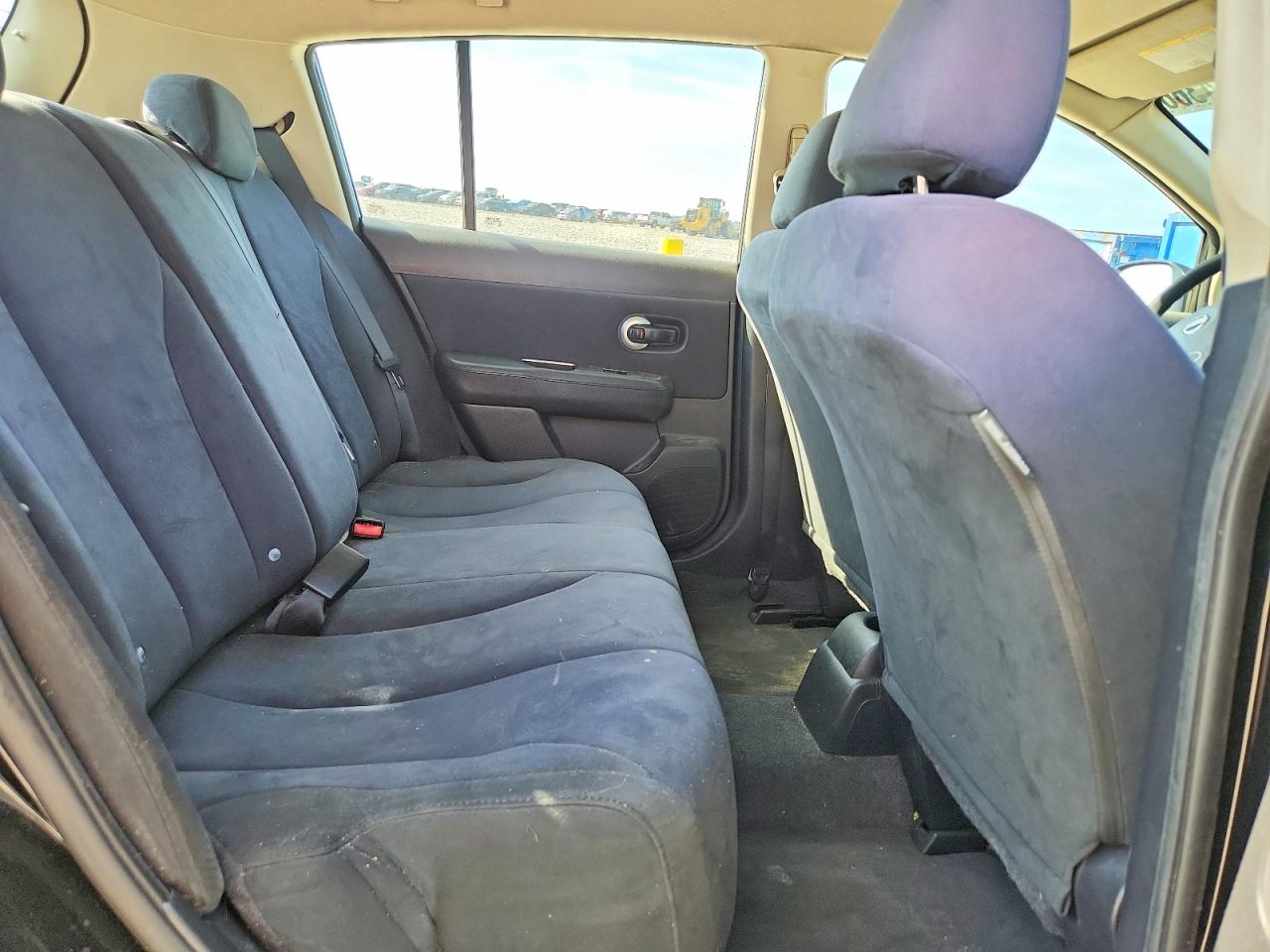 3N1BC13E99L391021 · 2009 NISSAN VERSA · 11/13