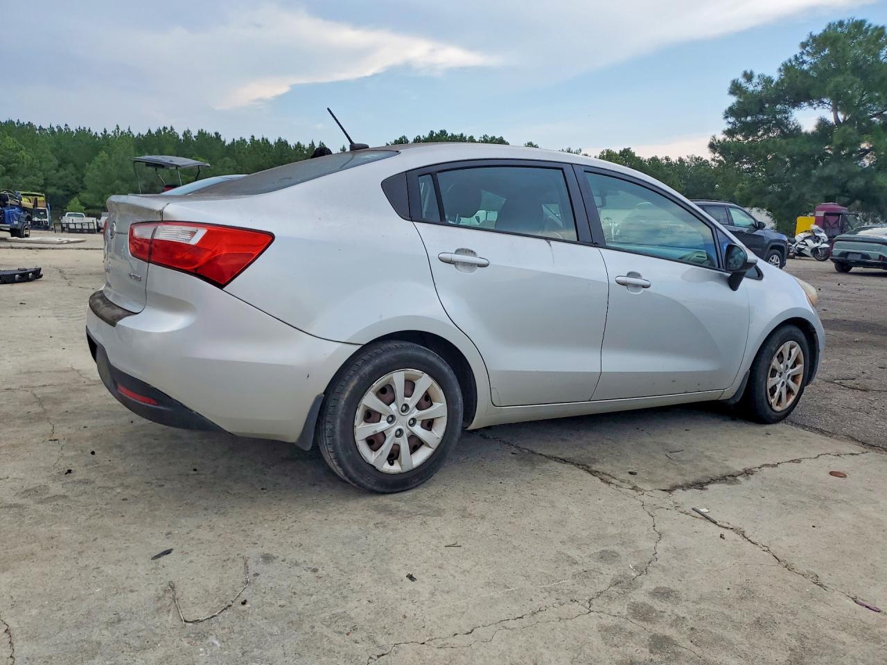 KNADN4A3XC6077346 · 2012 KIA RIO · 3/12