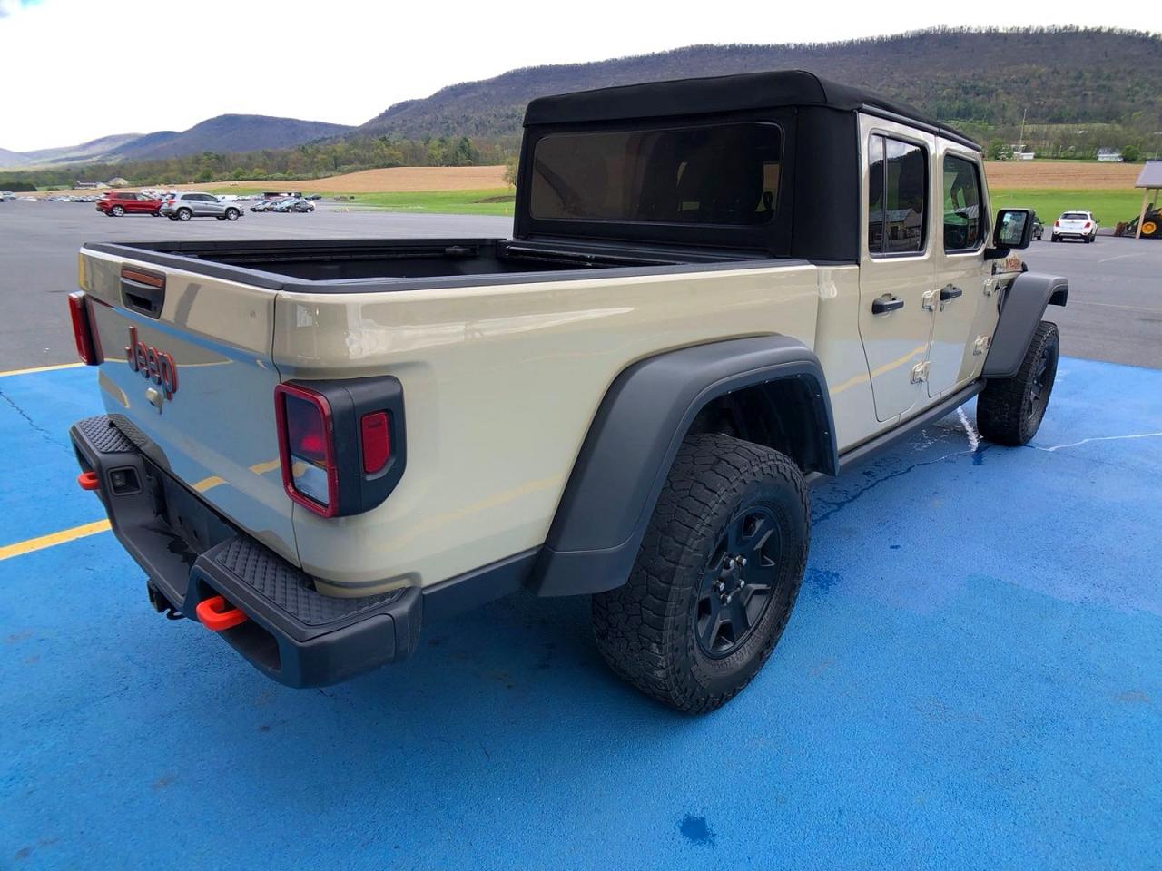 1C6JJTEG5NL163197 · 2022 JEEP GLADIATOR · 3/14