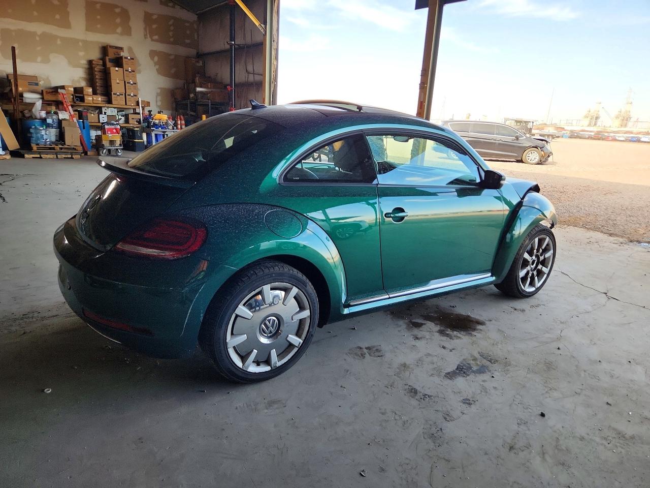 3VWJ17AT2HM618655 · 2017 VOLKSWAGEN BEETLE · 3/13