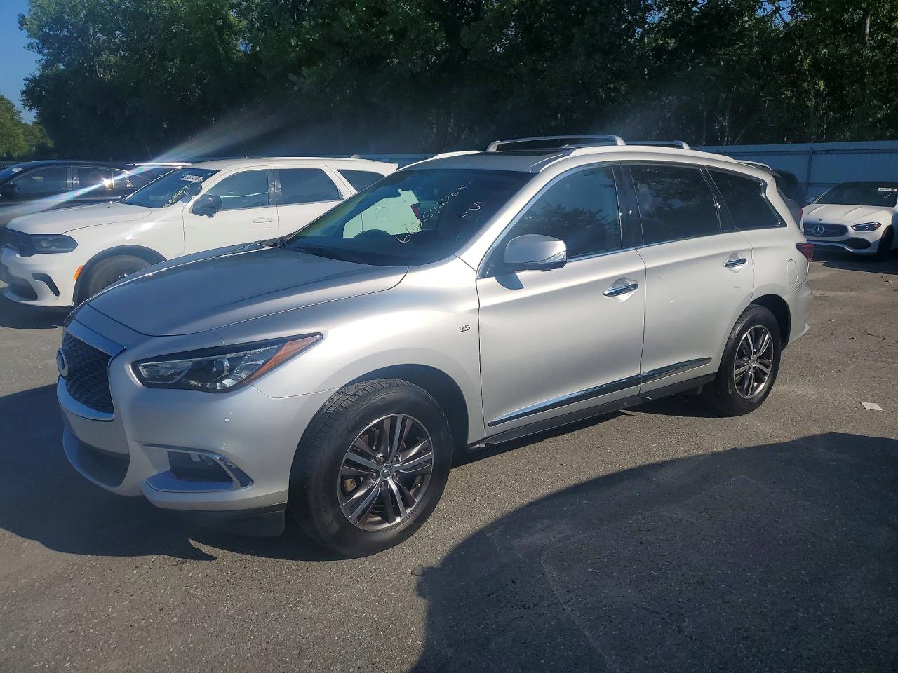 5N1DL0MM4HC522352 · 2017 INFINITI QX60