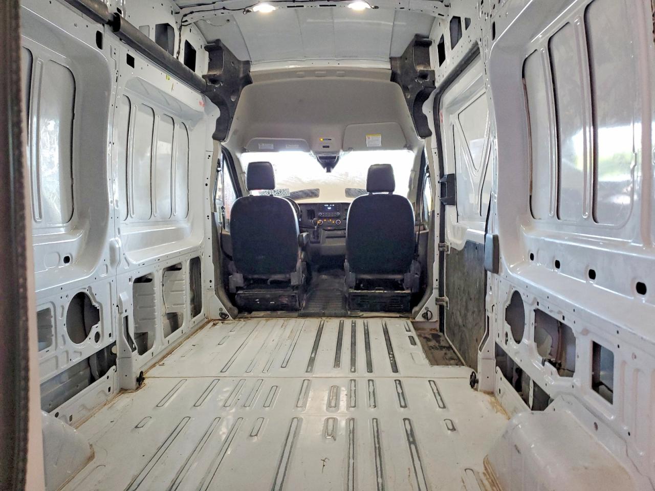 1FTBR1X88SKB08826 · 2025 FORD TRANSIT · 10/13
