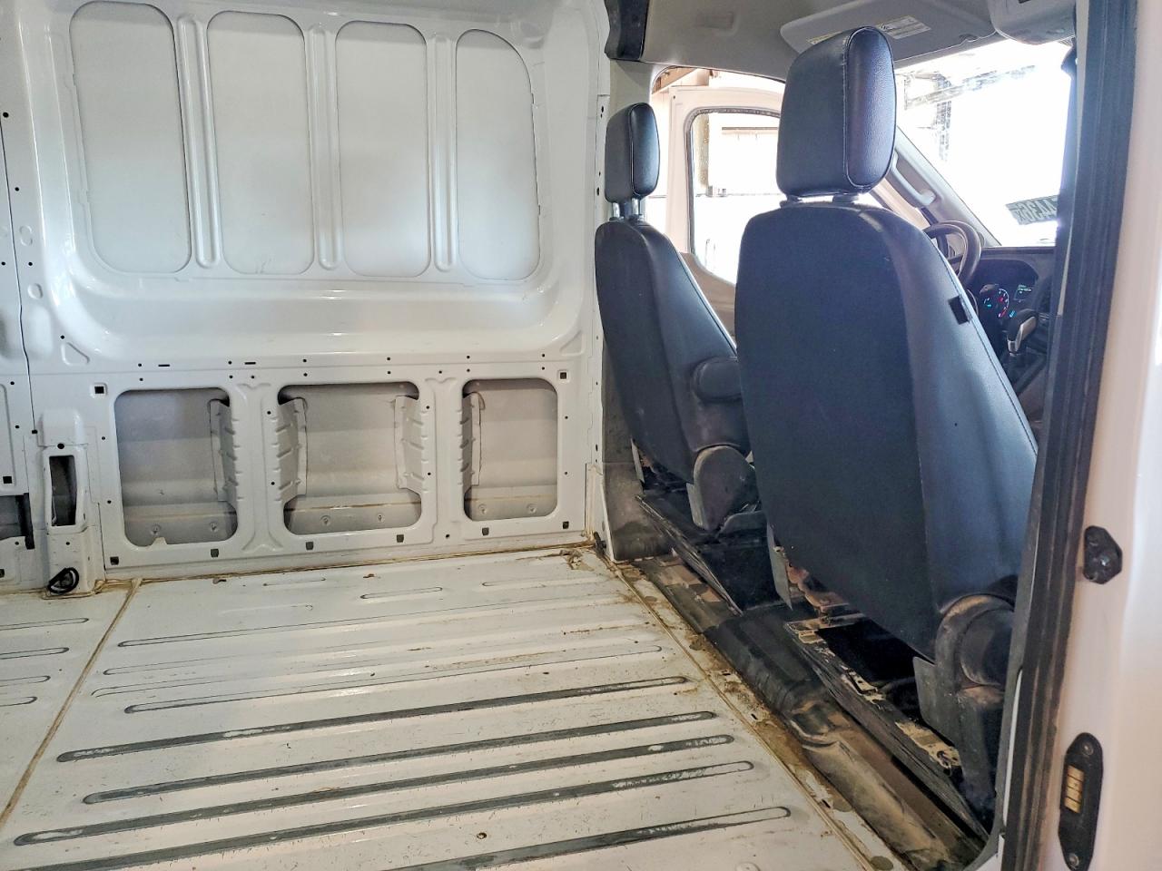 1FTBR1X88SKB08826 · 2025 FORD TRANSIT · 11/13
