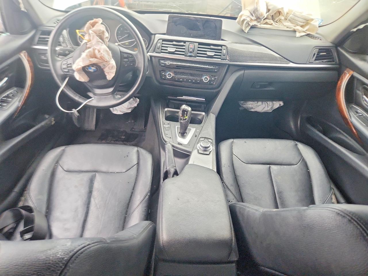 WBA3B3C50DF530324 · 2013 BMW 328 · 8/12
