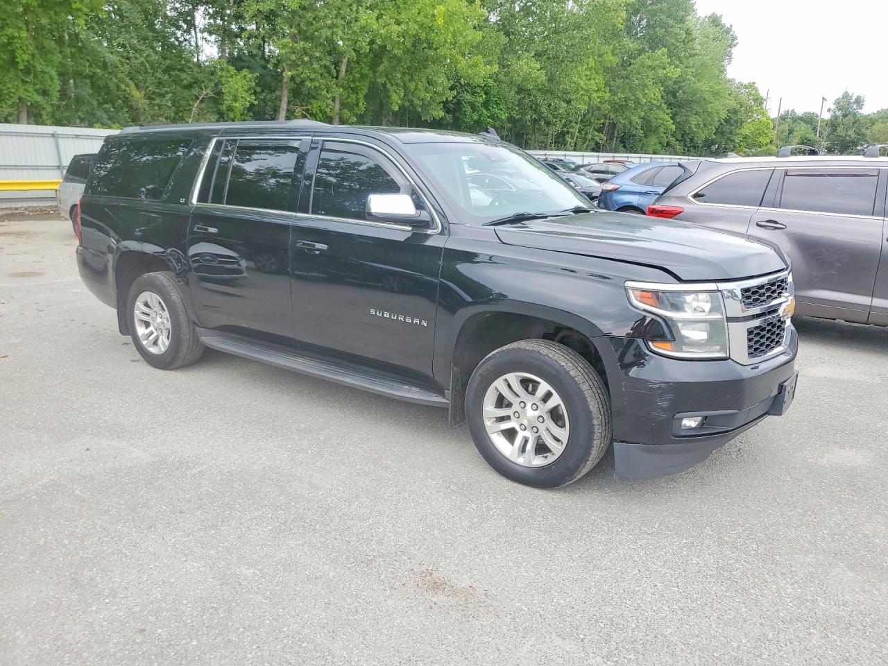 1GNSKHKC6HR308121 · 2017 CHEVROLET SUBURBAN · 4/13