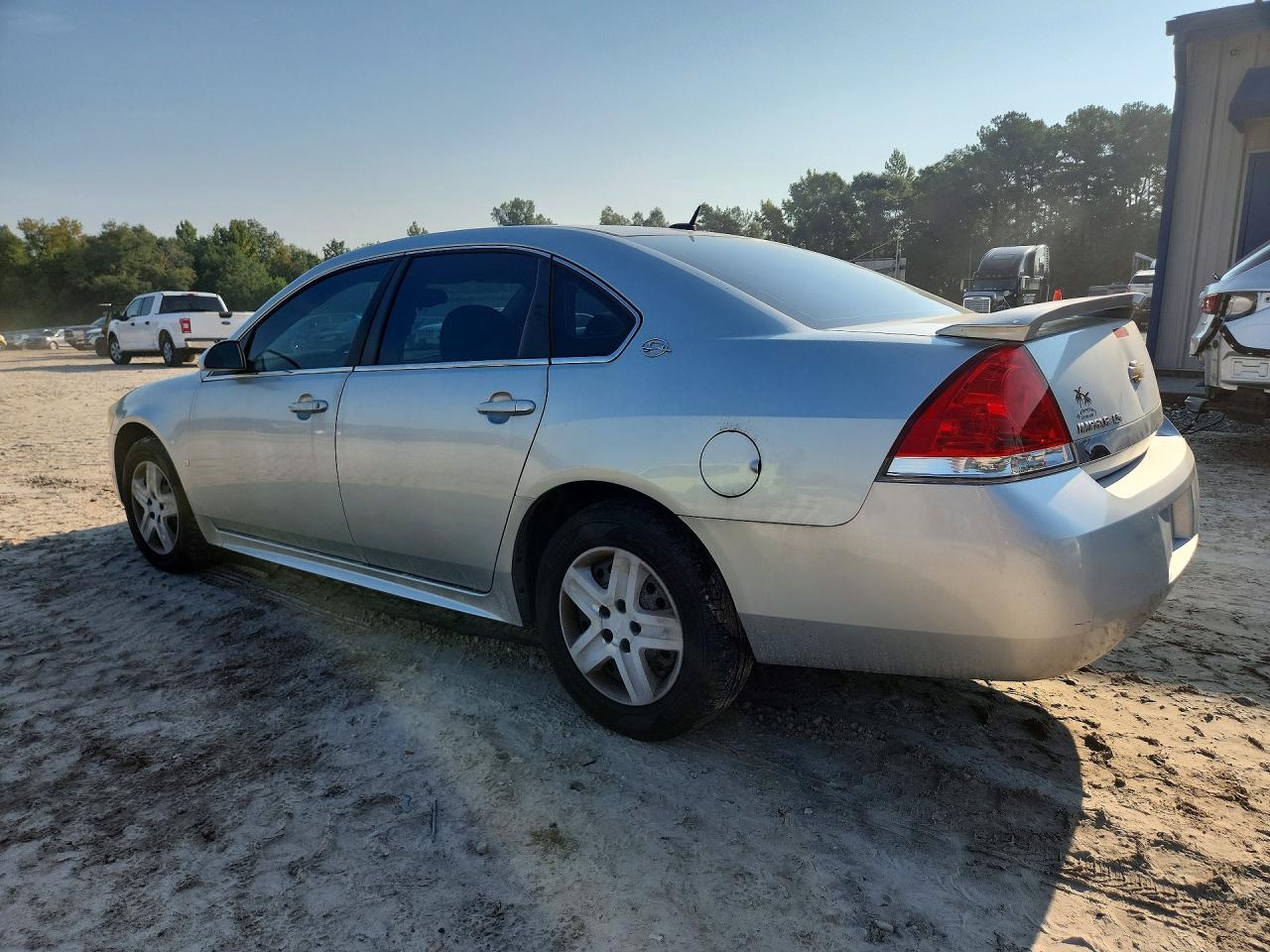 2G1WB57N091322733 · 2009 CHEVROLET IMPALA · 2/12