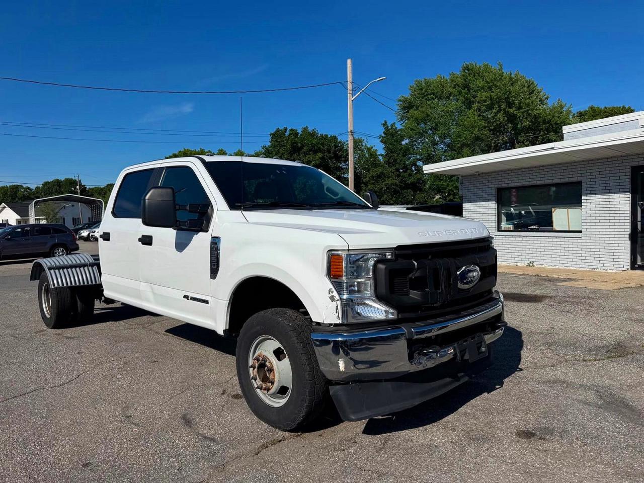 1FD8W3HTXMEC75168 · 2021 FORD F350